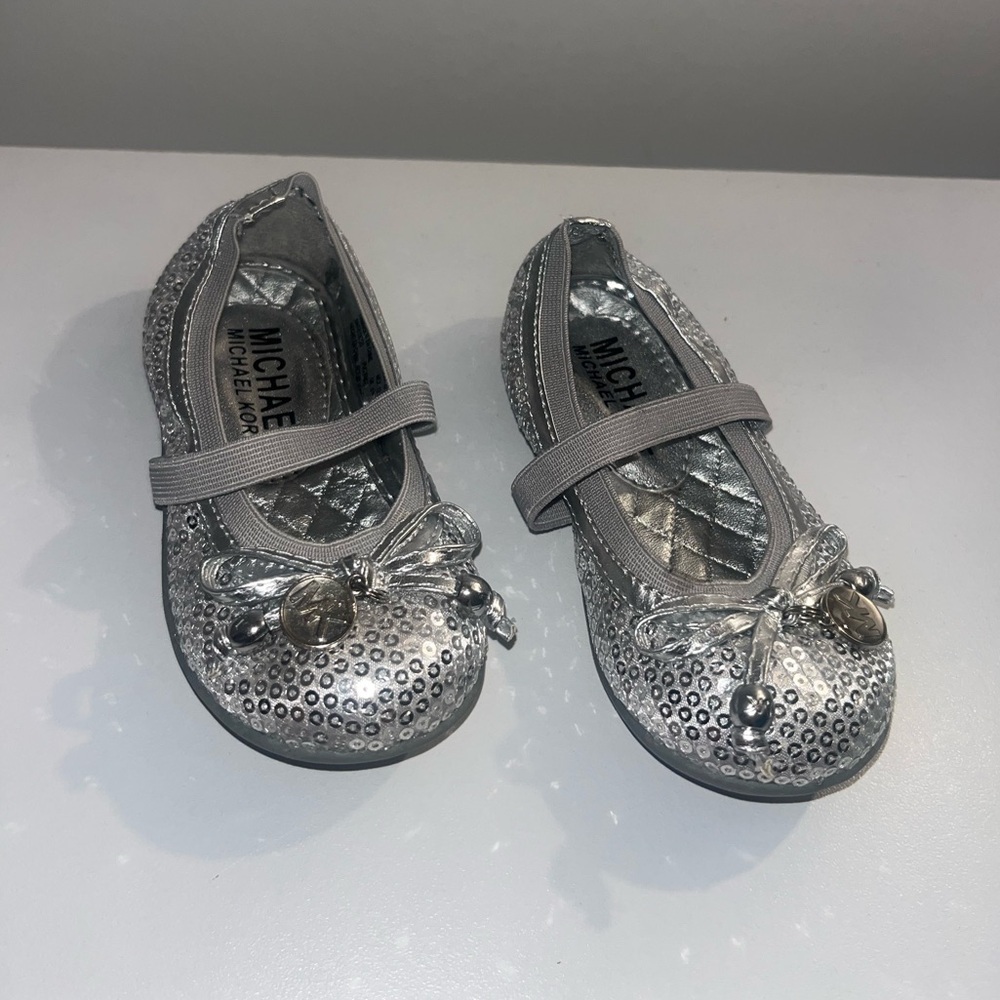 Girls/toddler/baby/infant Michael Kors, dress shoes, size 6, silver